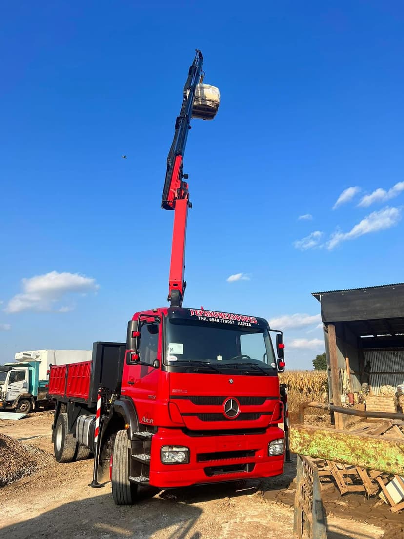 Γερανός σε ανύψωση φορτίου